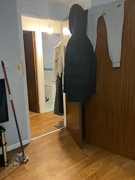 SexyLoLoUK online show from November 4, 2025, 4:22 pm