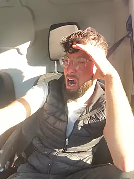 Snapshot of duomagique_off chatting on March 20, 2026, 4:41 pm duomagique off online show from March 20, 2026, 4:41 pm