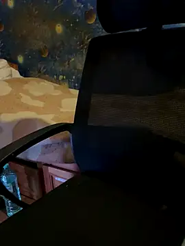 Snapshot of fronkie9384 chatting on October 4, 2025, 5:03 pm fronkie9384 online show from October 4, 2025, 5:03 pm