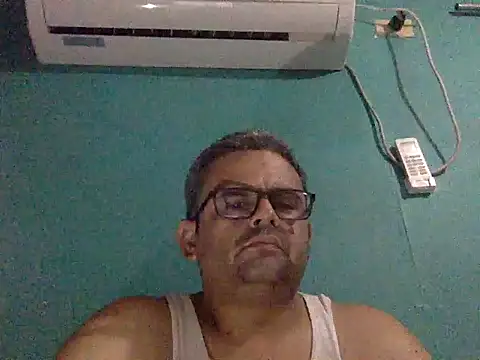 Katracho6969 online show from November 7, 2025, 4:06 am