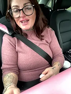 Snapshot of IrishmilfAnna chatting on January 14, 2026, 2:31 pm IrishmilfAnna online show from January 14, 2026, 2:31 pm