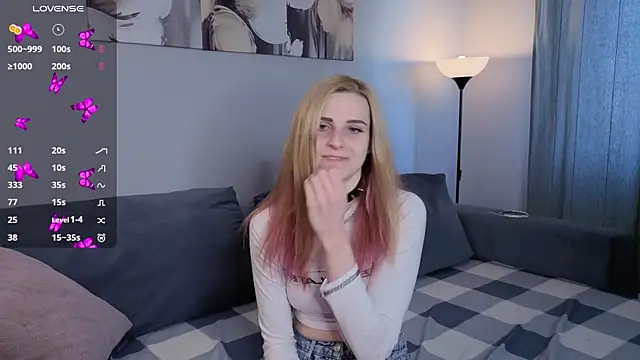 HelenMartines online show from October 17, 2025, 10:07 am