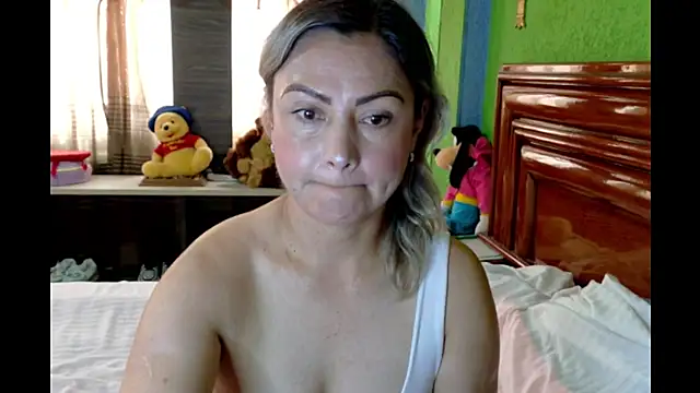 Snapshot of _Charlize_theron_ chatting on June 10, 2026, 4:08 pm Charlize theron online show from June 10, 2026, 4:08 pm