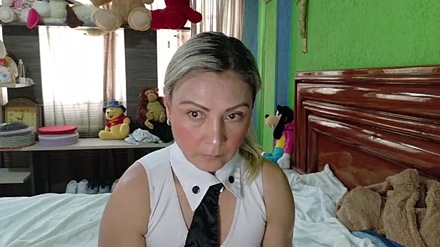  Charlize theron  online show from February 12, 2026, 9:03 pm