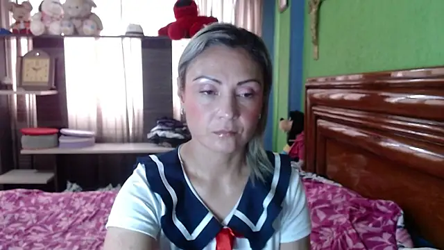  Charlize theron  online show from September 26, 2025, 7:21 pm