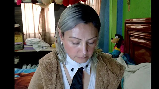  Charlize theron  online show from March 18, 2026, 8:21 pm