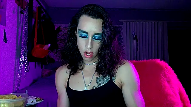 xoFrankie online show from September 19, 2025, 3:10 am