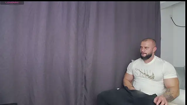 RickyMiami1 online show from November 22, 2025, 4:28 pm