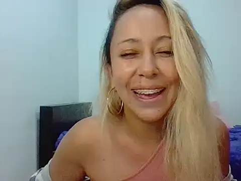 leah susman online show from September 12, 2025, 2:34 am