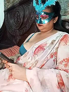 Tanisha-Chy online show from July 6, 2026, 5:48 pm