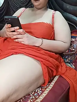 Tanisha-Chy online show from June 22, 2026, 5:43 pm