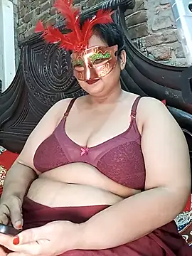 Tanisha-Chy online show from July 23, 2026, 4:54 am