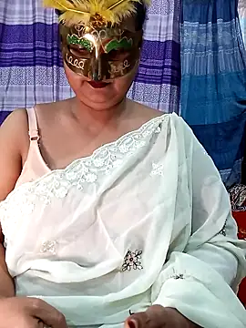 Tanisha-Chy online show from April 28, 2026, 5:28 pm