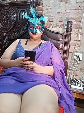 Tanisha-Chy online show from July 12, 2026, 5:52 am