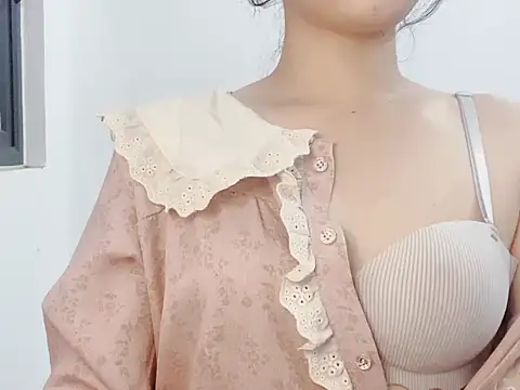 Miumiu028 online show from May 1, 2026, 5:29 pm
