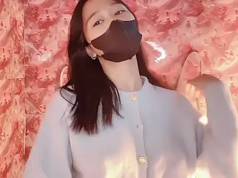 Snapshot of Miumiu028 chatting on February 9, 2026, 4:43 am Miumiu028 online show from February 9, 2026, 4:43 am