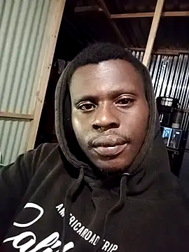 Snapshot of FANTASYROOM23 chatting on April 10, 2026, 11:23 pm FANTASYROOM23 online show from April 10, 2026, 11:23 pm