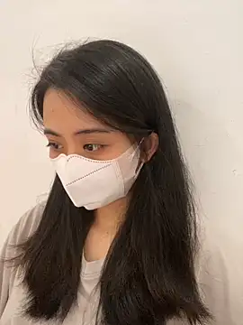 Mochi21 online show from October 8, 2025, 4:14 am