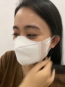 Mochi21 online show from September 24, 2025, 5:36 am