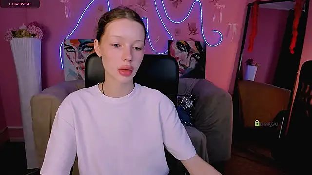 khloebeauty online show from June 8, 2026, 5:52 am