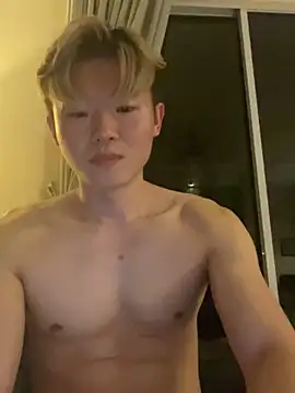 Snapshot of zachlee_69 chatting on November 23, 2025, 7:13 pm zachlee 69 online show from November 23, 2025, 7:13 pm