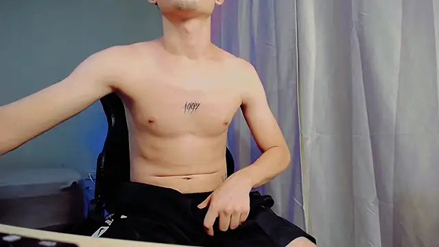 dilan hott  online show from September 21, 2025, 9:31 pm