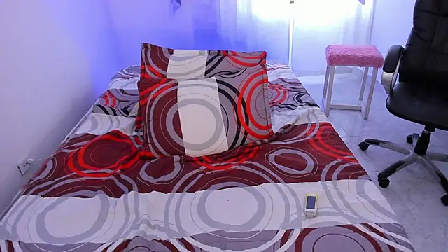 maxthomson boy online show from September 9, 2025, 3:43 pm