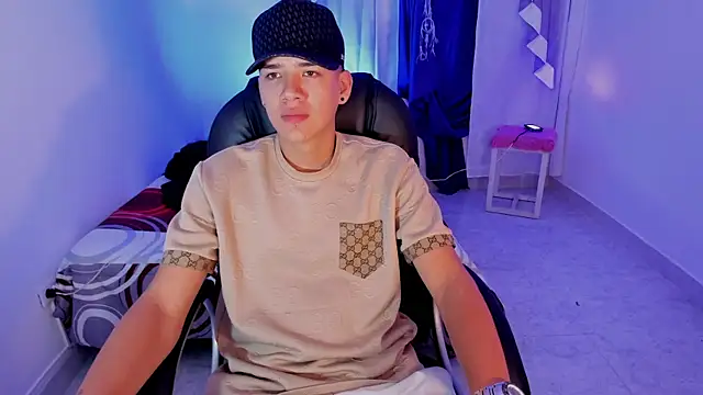 maxthomson boy online show from September 14, 2025, 10:26 am