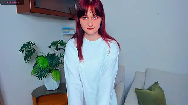 KatyKufel online show from October 10, 2025, 6:53 pm