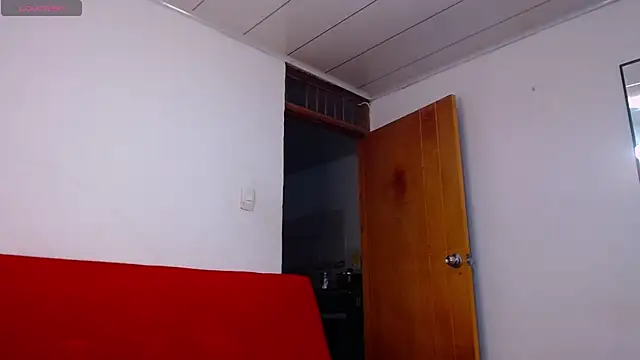 tommyblessd1 online show from February 8, 2026, 7:33 pm