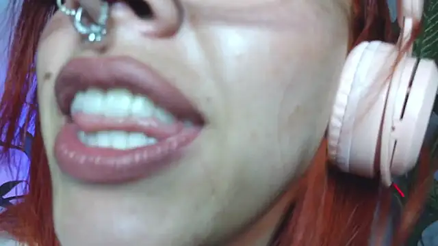 bri von dhara   online show from November 12, 2025, 12:37 am