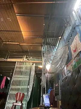 Dunmii online show from October 3, 2025, 9:22 am