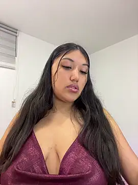 SharaRous online show from May 2, 2026, 12:49 am