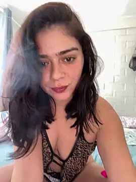 cami lorena online show from September 30, 2025, 3:29 pm