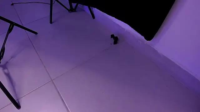 Cj davis  online show from September 24, 2025, 11:50 am