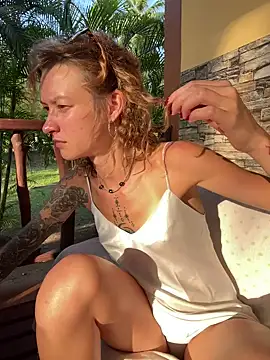 Snapshot of __grace__ chatting on March 22, 2026, 10:17 am grace online show from March 22, 2026, 10:17 am