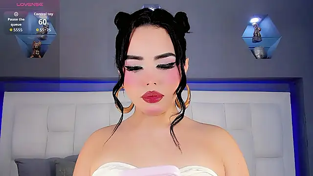 DaniielaV online show from March 9, 2026, 8:34 pm