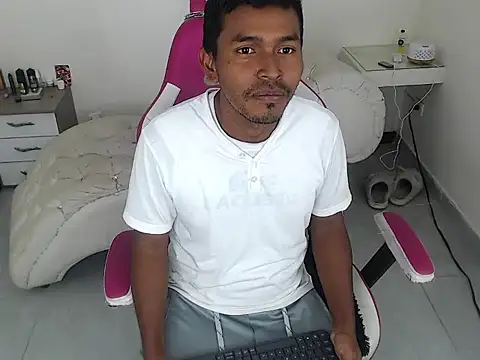 Adam Morgan2 online show from July 7, 2026, 11:52 pm