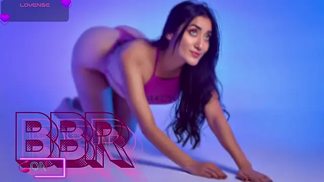 luciilove online show from September 30, 2025, 4:46 pm