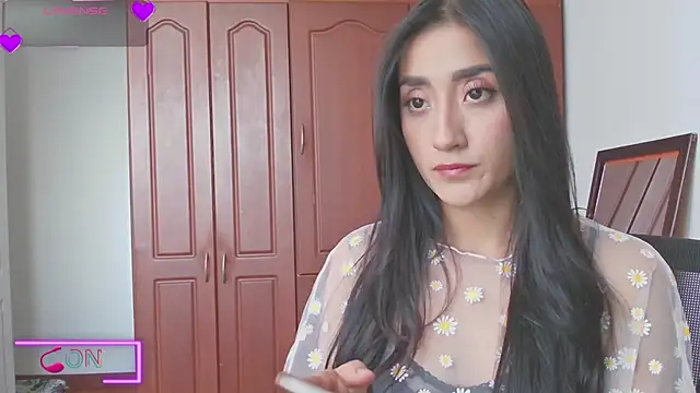 luciilove online show from October 1, 2025, 8:46 pm