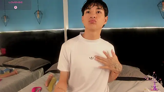 AleAurarashi online show from September 8, 2025, 10:09 pm