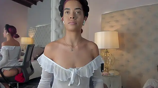 AlannaBlakes online show from November 4, 2025, 2:59 am