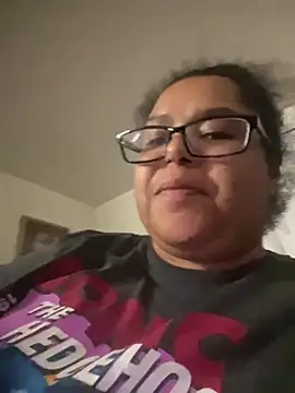wishuhope4 online show from May 3, 2026, 6:51 am