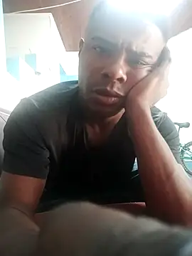  yefez online show from November 18, 2025, 6:33 pm