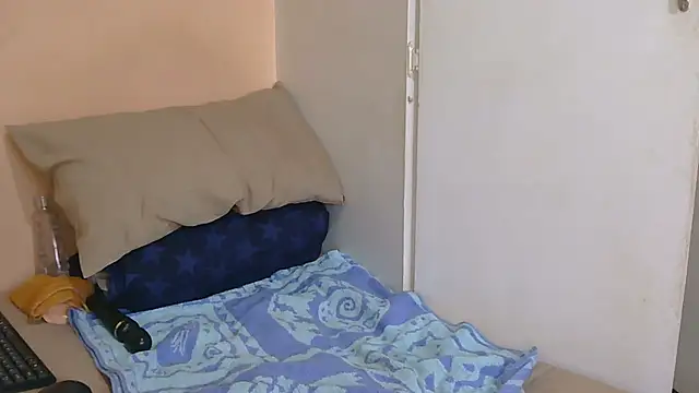 EbonyPhatBooty online show from September 25, 2025, 6:41 am