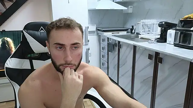 RyanStorm  online show from November 27, 2025, 4:07 pm