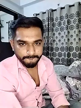 Snapshot of avi007p chatting on March 14, 2026, 10:05 pm avi007p online show from March 14, 2026, 10:05 pm