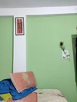 avi007p online show from October 3, 2025, 2:29 pm