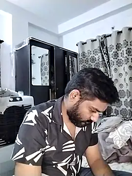 Snapshot of avi007p chatting on March 10, 2026, 6:34 pm avi007p online show from March 10, 2026, 6:34 pm