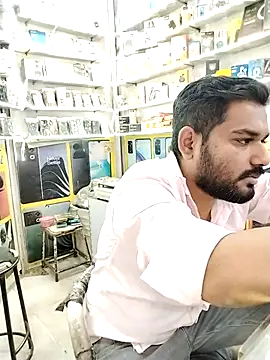 Snapshot of avi007p chatting on February 27, 2026, 12:05 pm avi007p online show from February 27, 2026, 12:05 pm